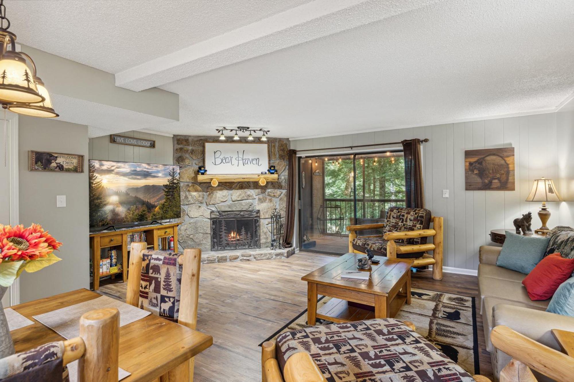 Obear Mountain Is A Newly Updated Condo In Chalet Village Of Gatlinburg! Exteriér fotografie